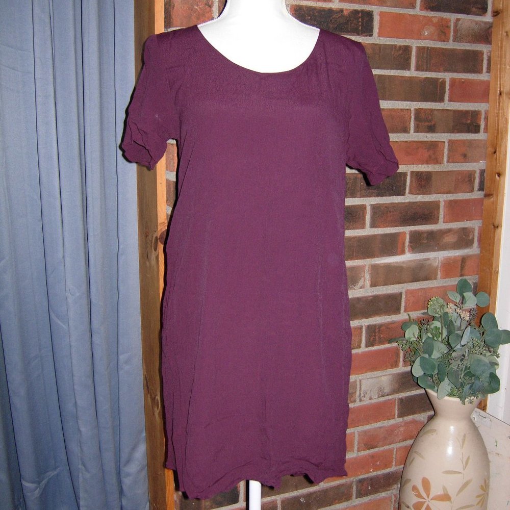 Wilfred Free Aritzia Teigen Flowy T-shirt Mini Dress Crepe in Burgundy Wine M